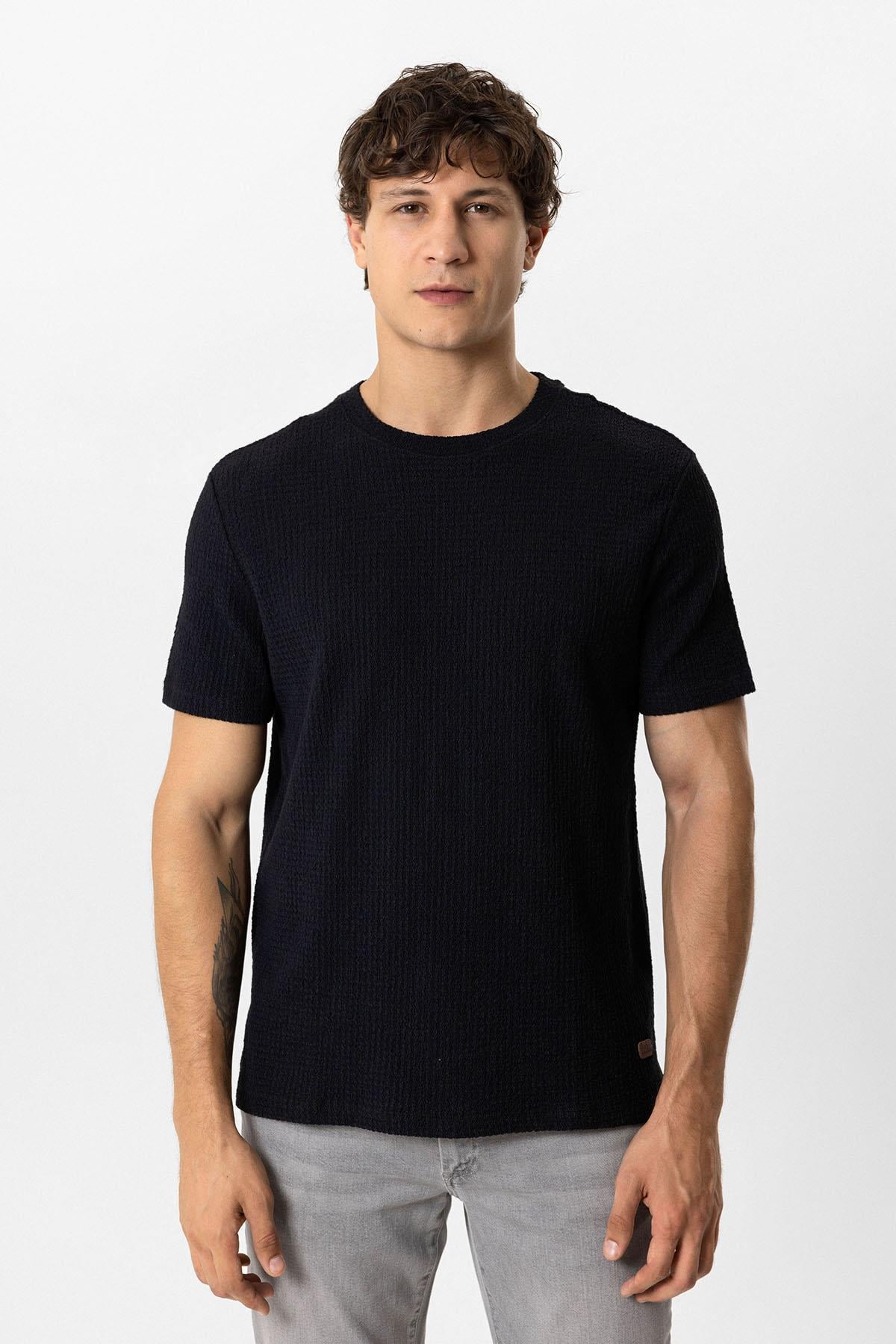 Siyah Regular Fit Yünlü Bisiklet Yaka Örme Tişört