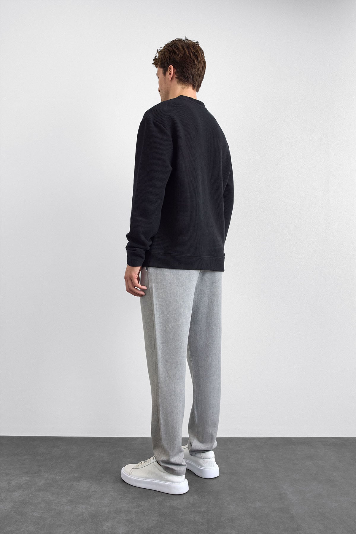 Siyah Oversize Bisiklet Yaka Sweatshirt