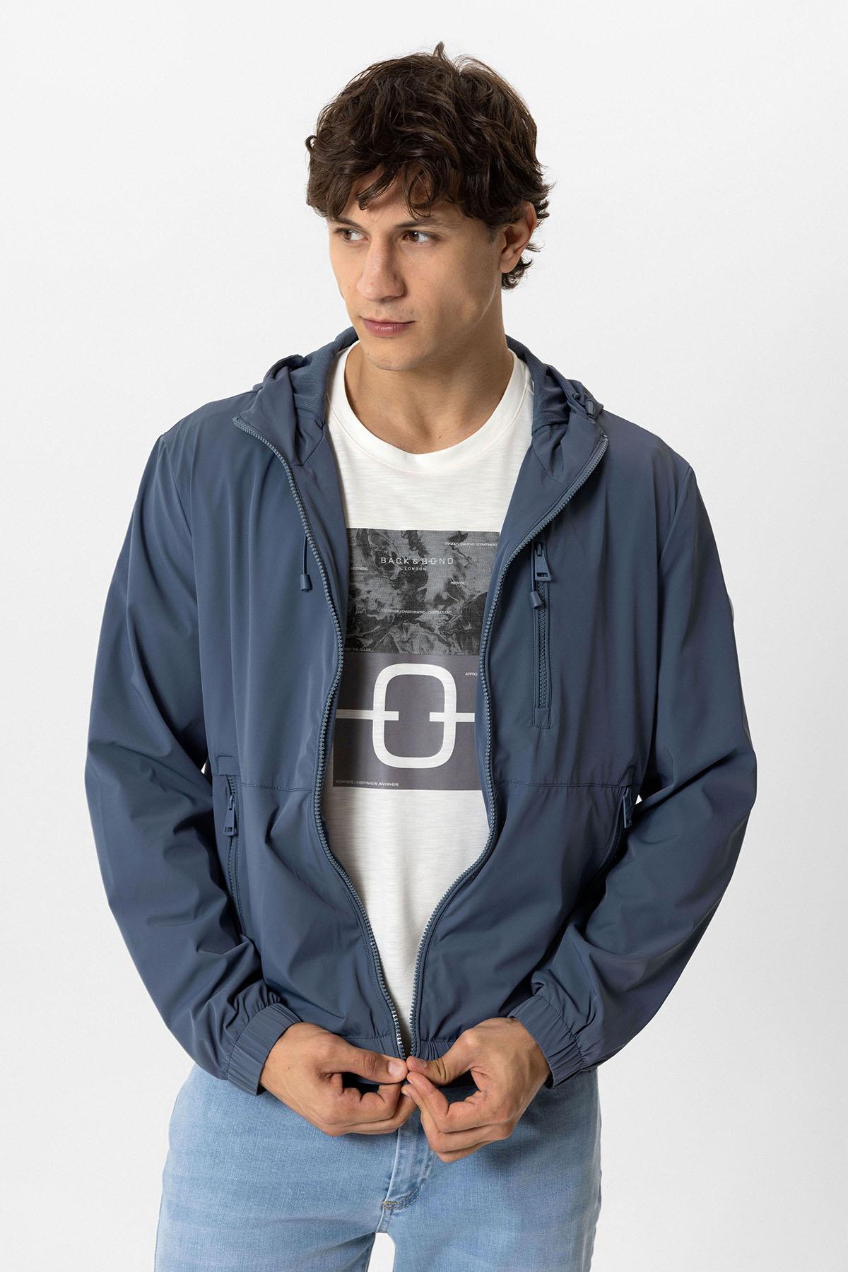 İndigo Regular Fit Kapüşonlu Rüzgar Geçirmez Yağmurluk