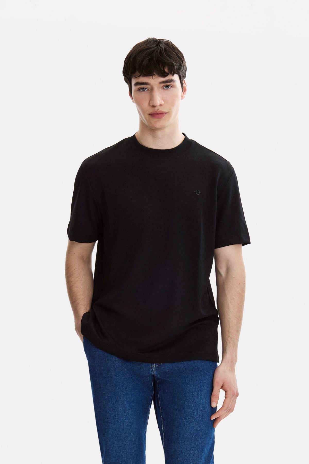 Siyah Regular Fit Basic Bisiklet Yaka Tişört