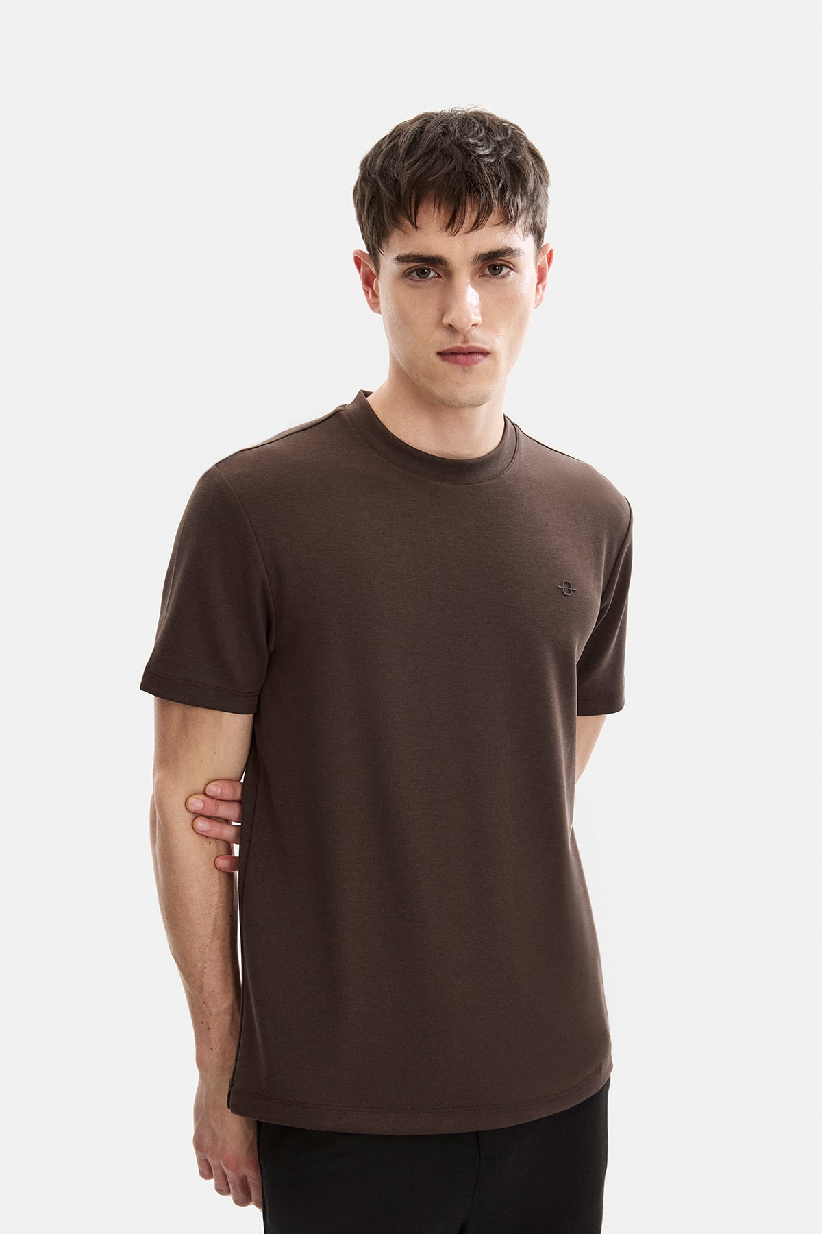 Kahve Regular Fit Basic Bisiklet Yaka Tişört