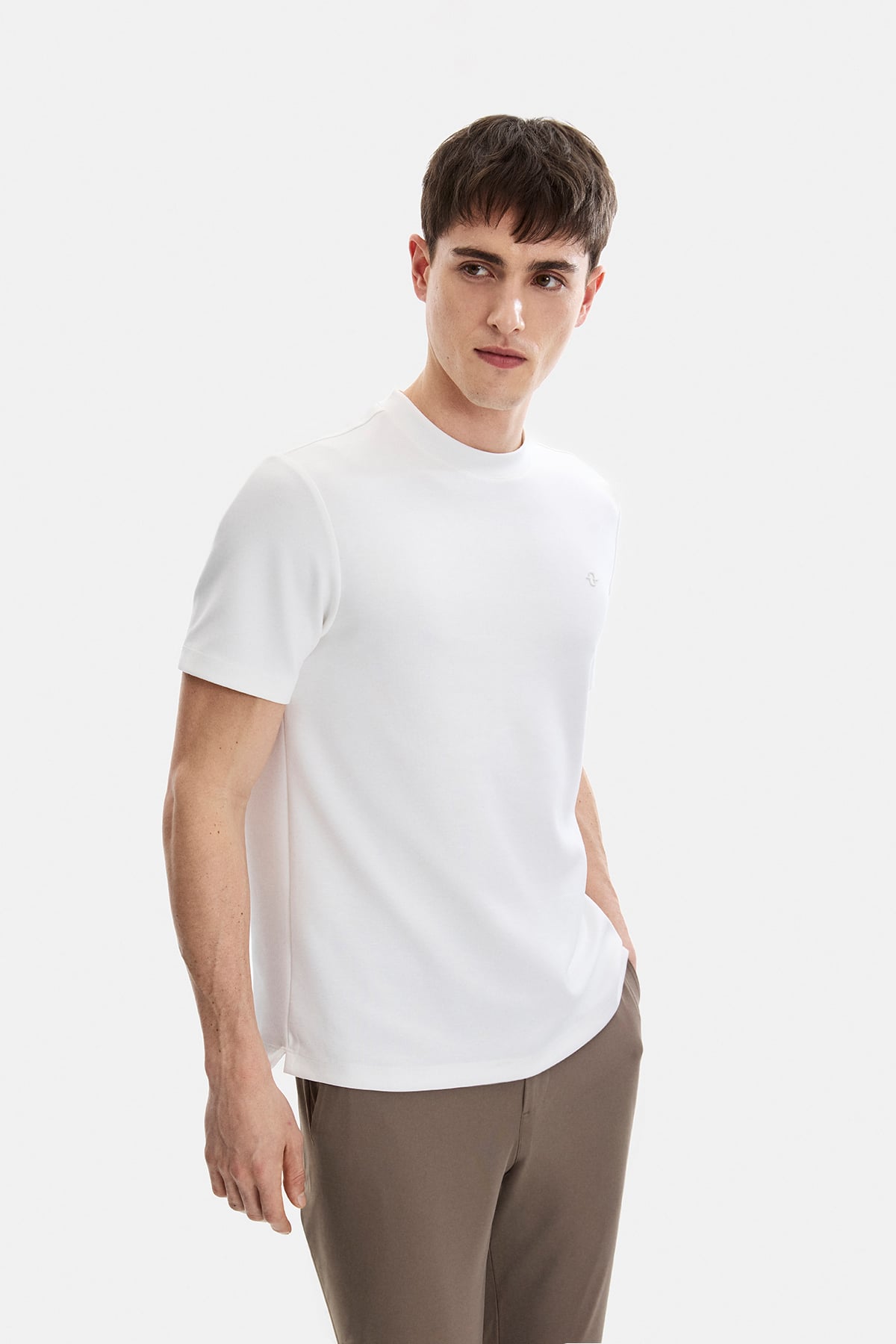 Ekru Regular Fit Basic Tişört
