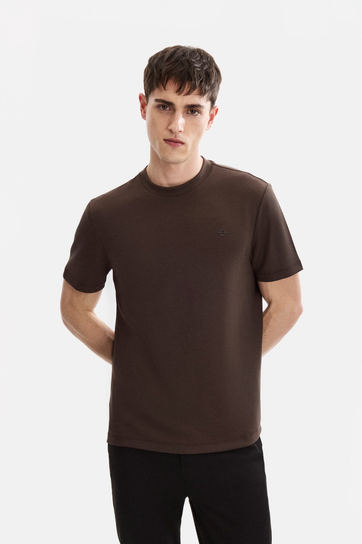 Kahve Regular Fit Basic Bisiklet Yaka Tişört
