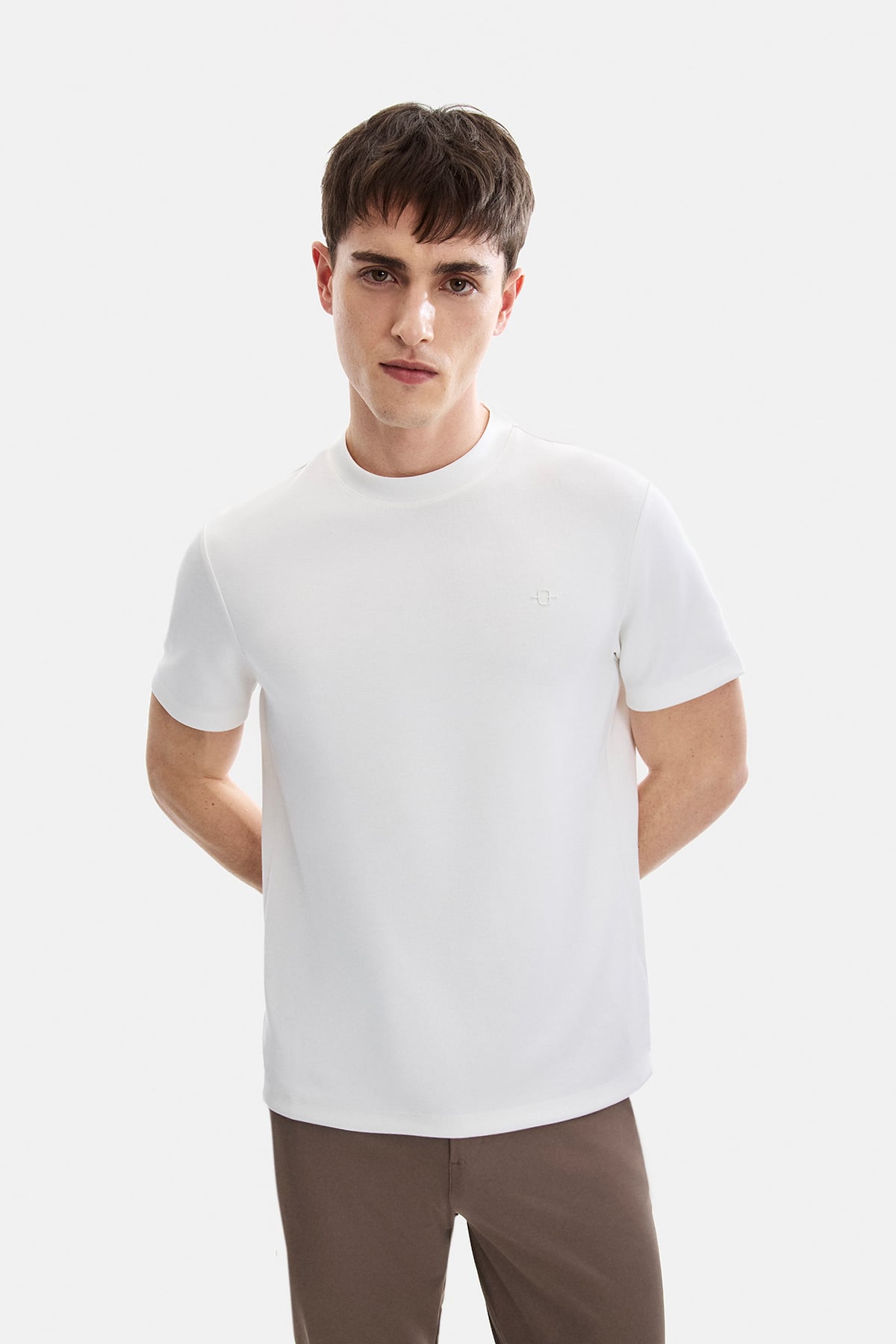 Ekru Regular Fit Basic Tişört