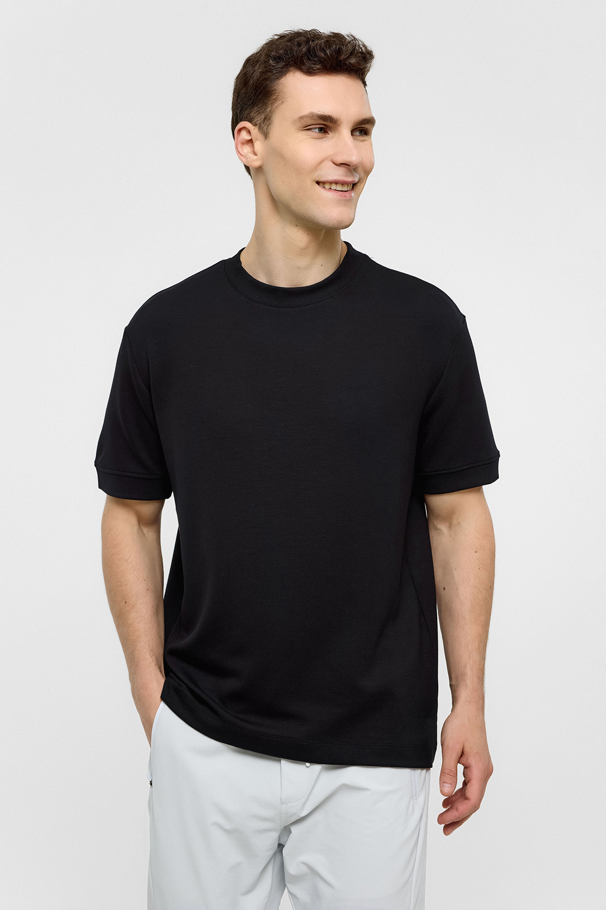 Siyah Regular Fit Bisiklet Yaka Basic Tişört