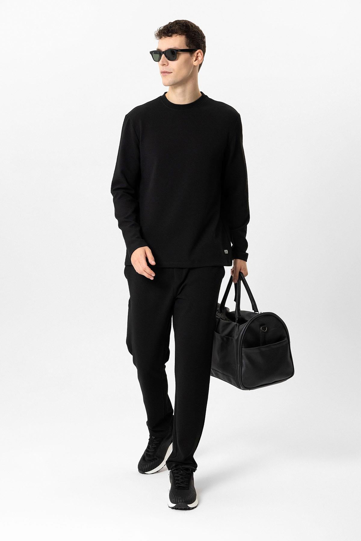 Siyah Regular Fit Baskılı Bisiklet Yaka Sweatshirt