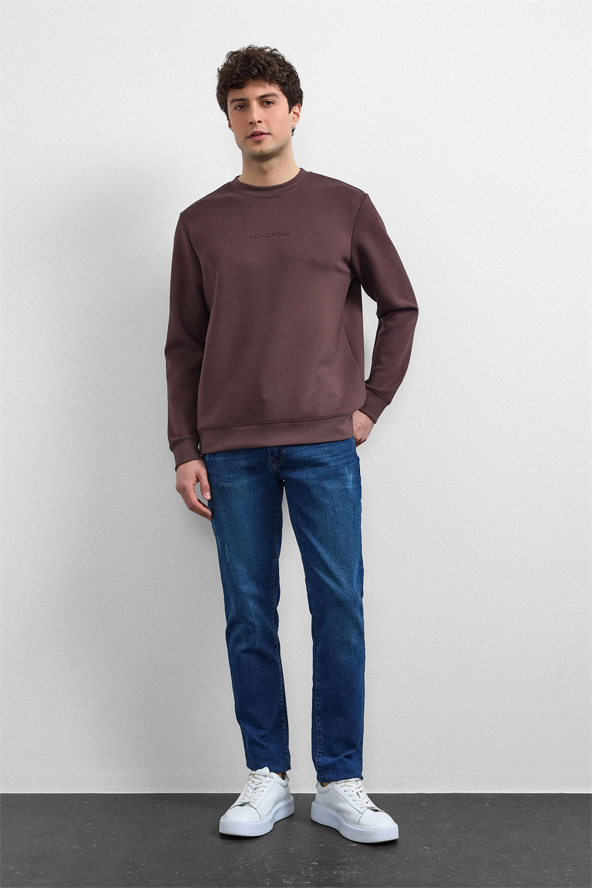 Kahve Regular Fit Bisiklet Yaka Sweatshirt