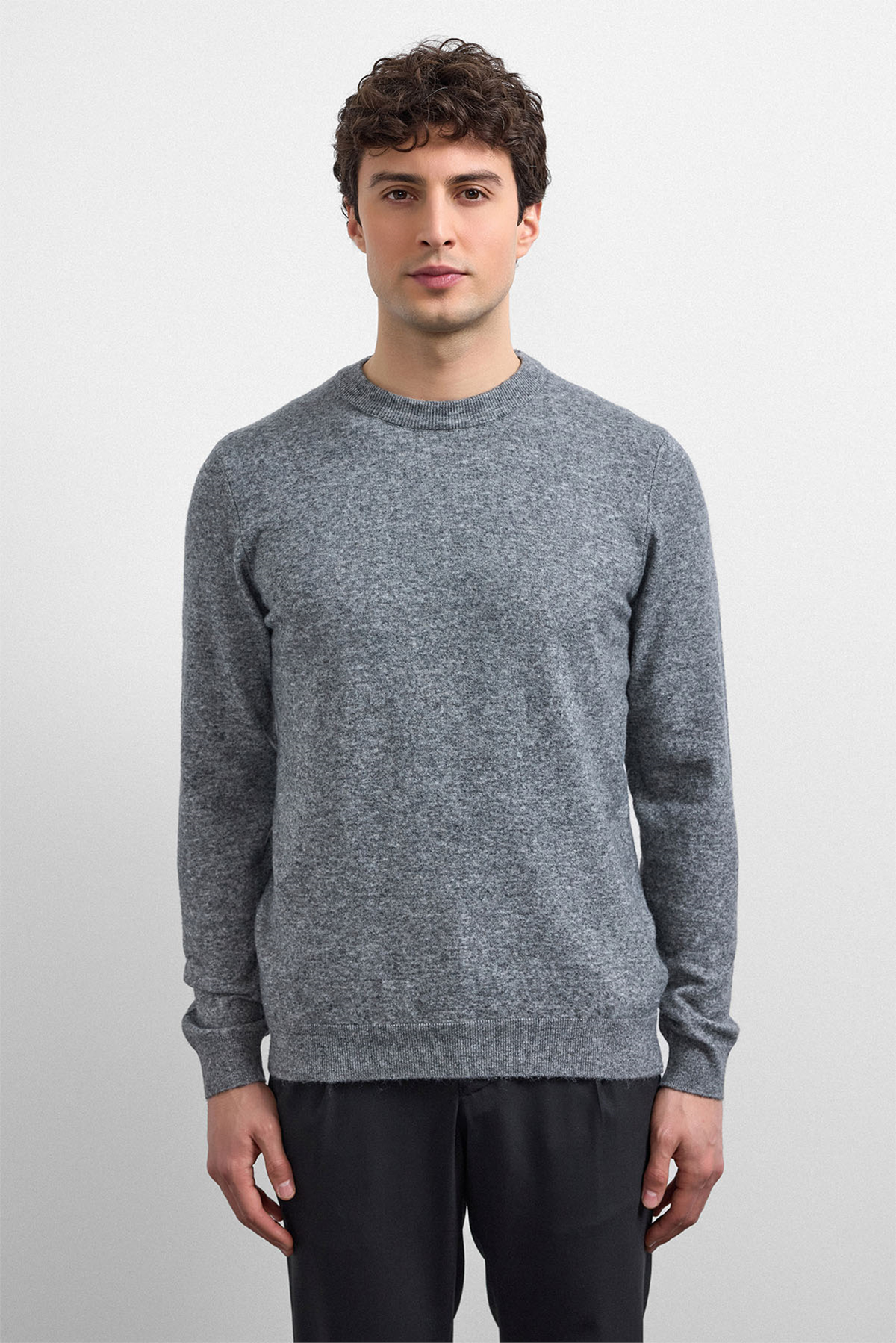 Gri Regular Fit Bisiklet Yaka Triko Kazak