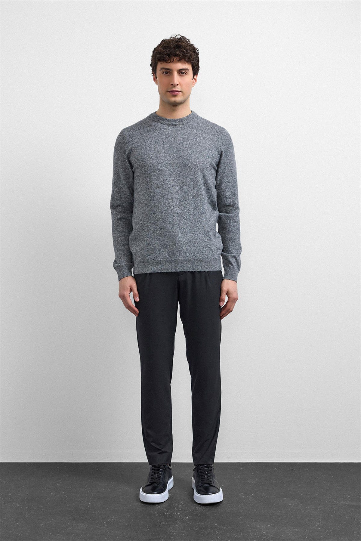 Gri Regular Fit Bisiklet Yaka Triko Kazak