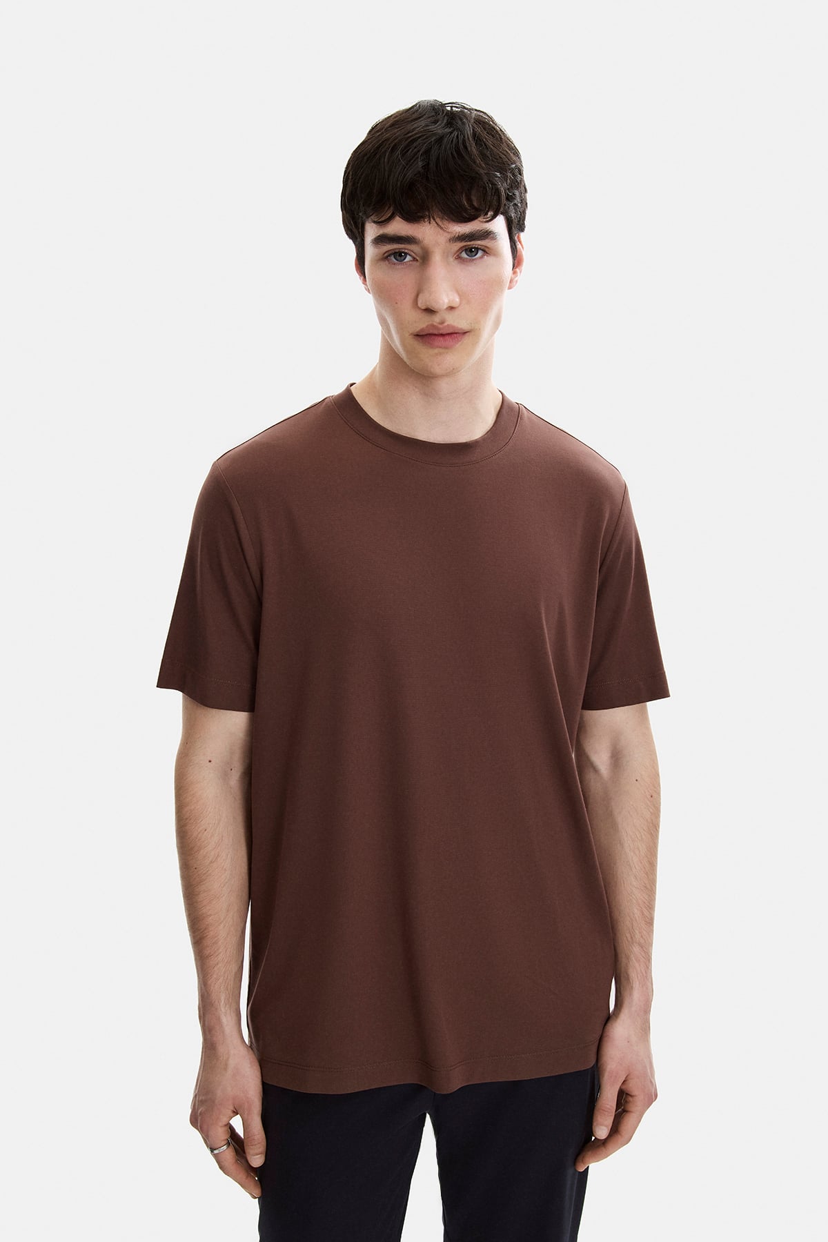 Kahve Regular Fit Bisiklet Yaka Tişört