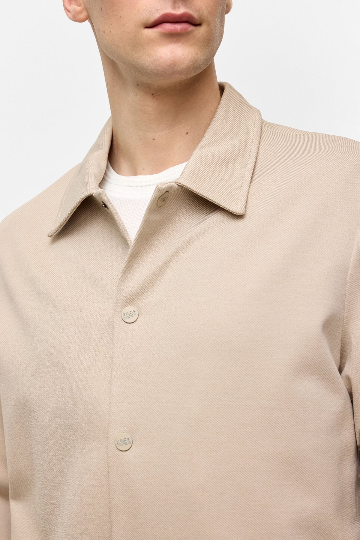 Bej Regular Fit Jakarlı Gömlek Yaka Mont