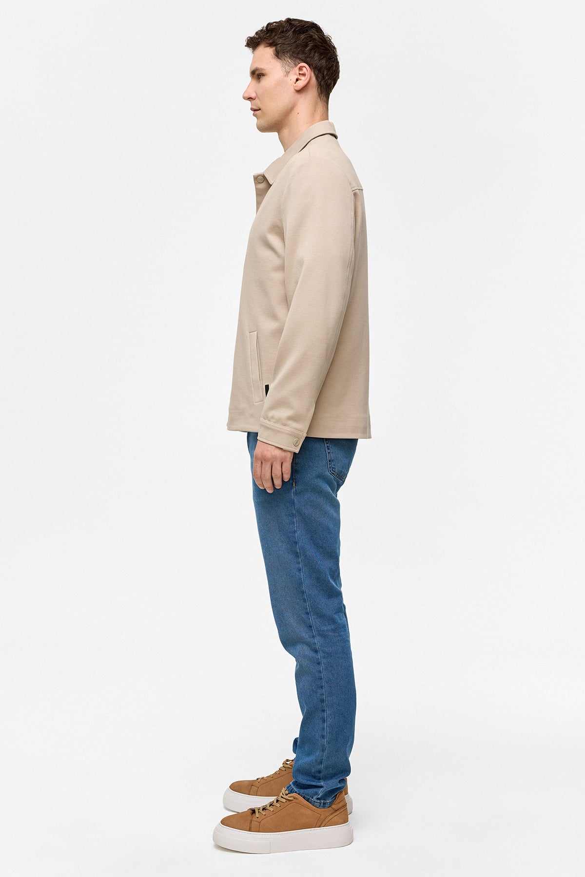 Bej Regular Fit Jakarlı Gömlek Yaka Mont