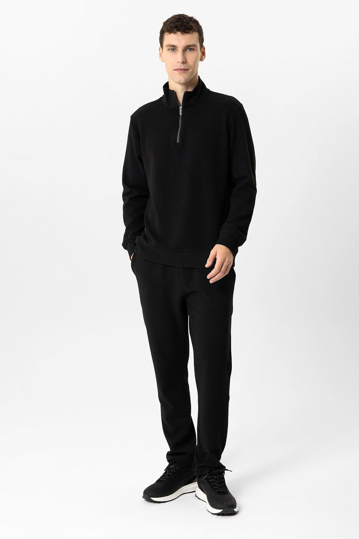 Siyah Regular Fit Dik Yaka Yarım Fermuarlı Sweatshirt