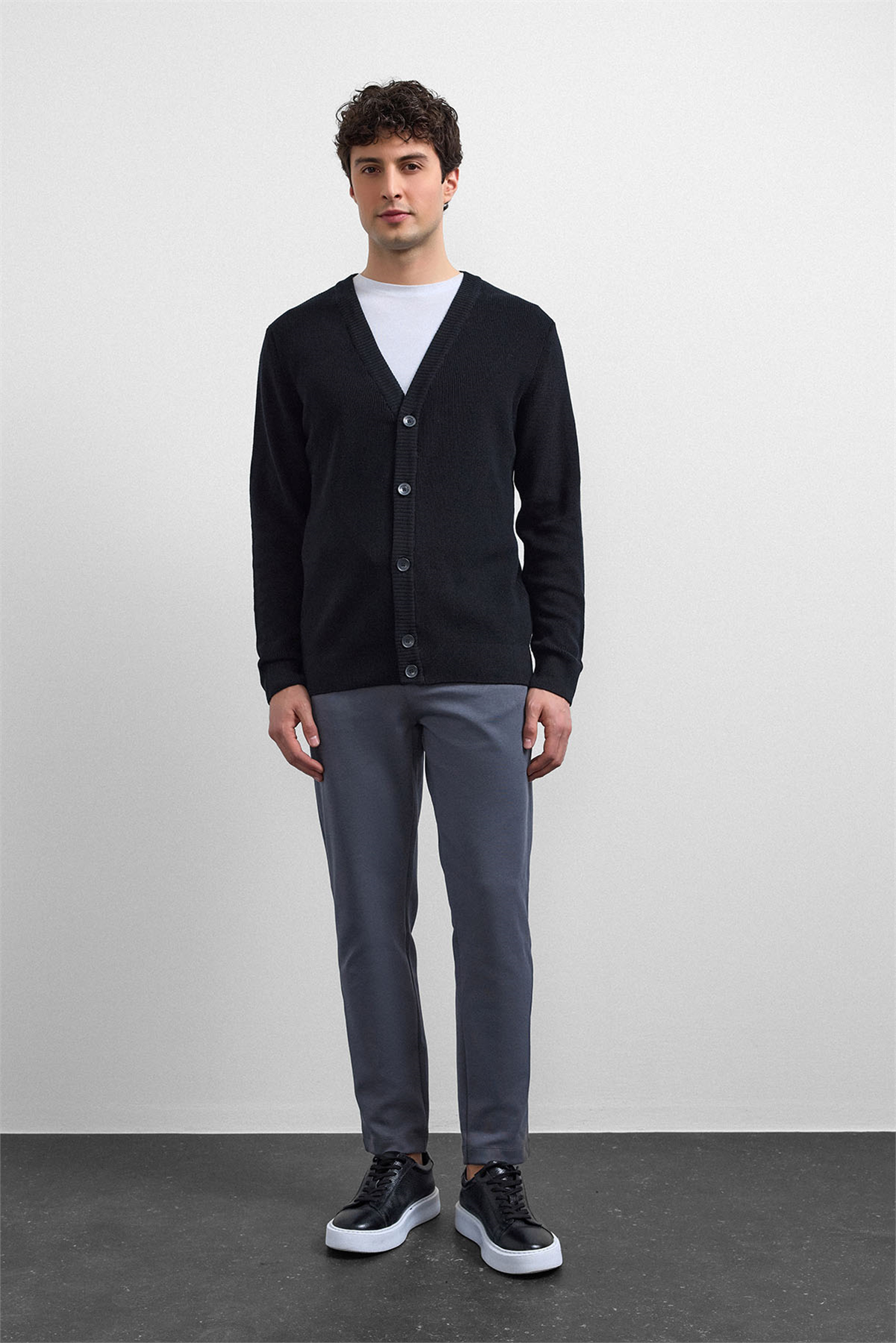 Siyah Regular Fit Hırka