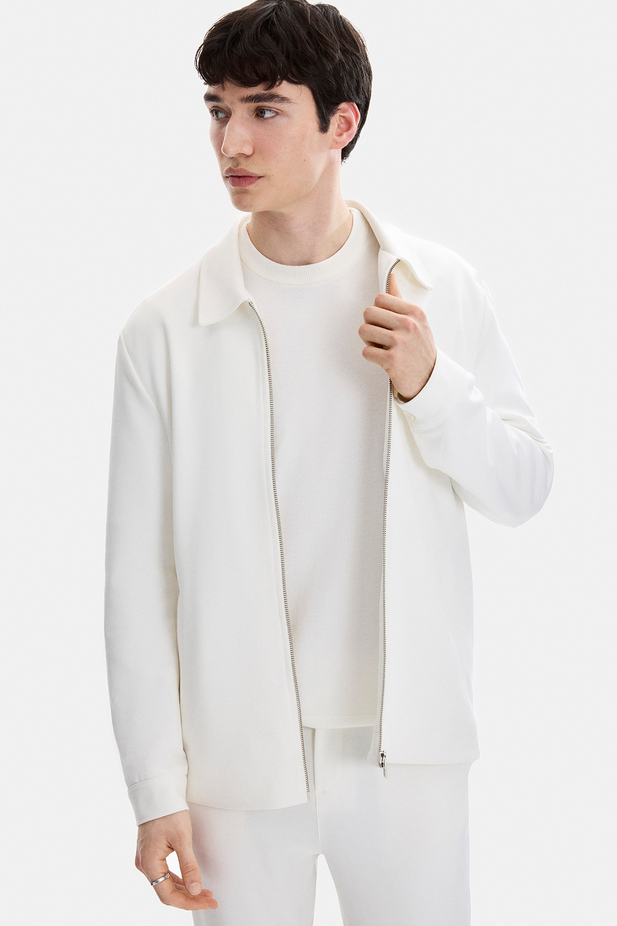 Ekru Regular Fit Jakarlı Diagonel Mont