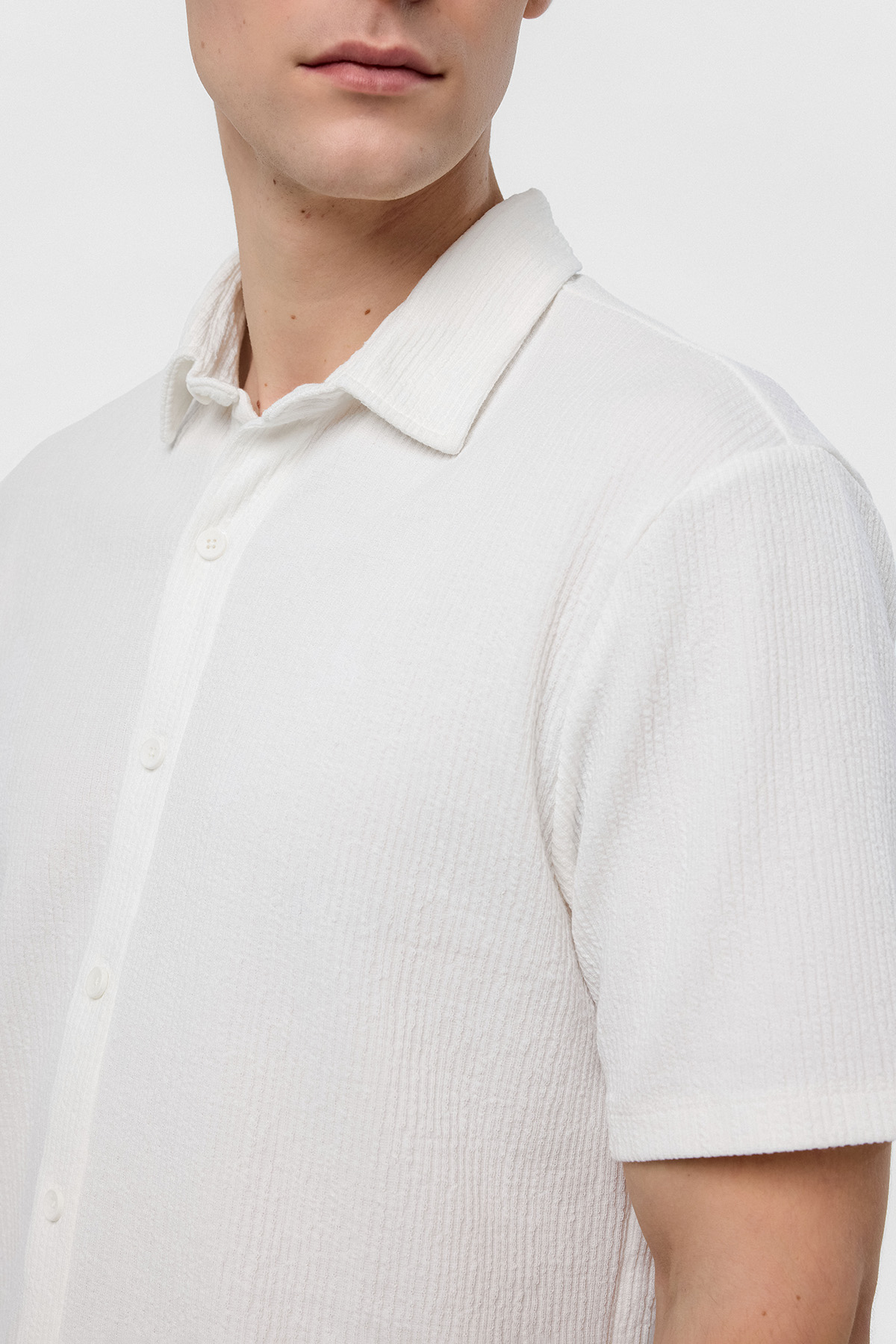 Beyaz Regular Fit Örme Gömlek