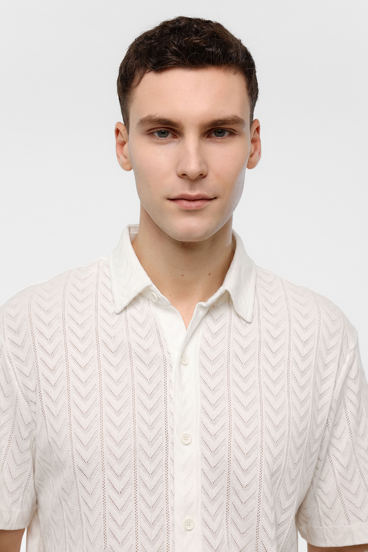 Beyaz Regular Fit %100 Pamuk Kısa Kollu Gömlek