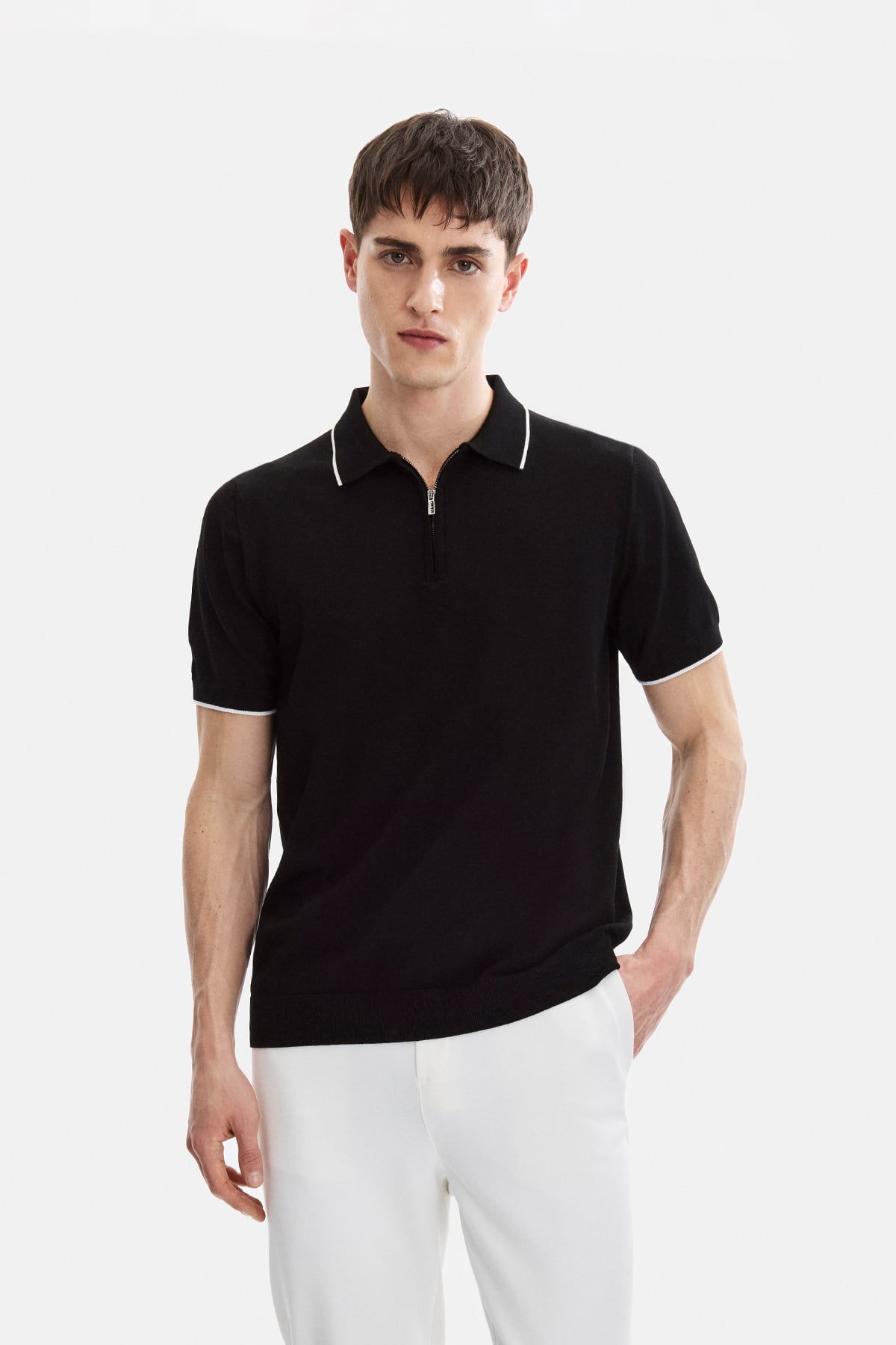 Siyah Fermuarlı Polo Yaka Regular Fit Örme Triko