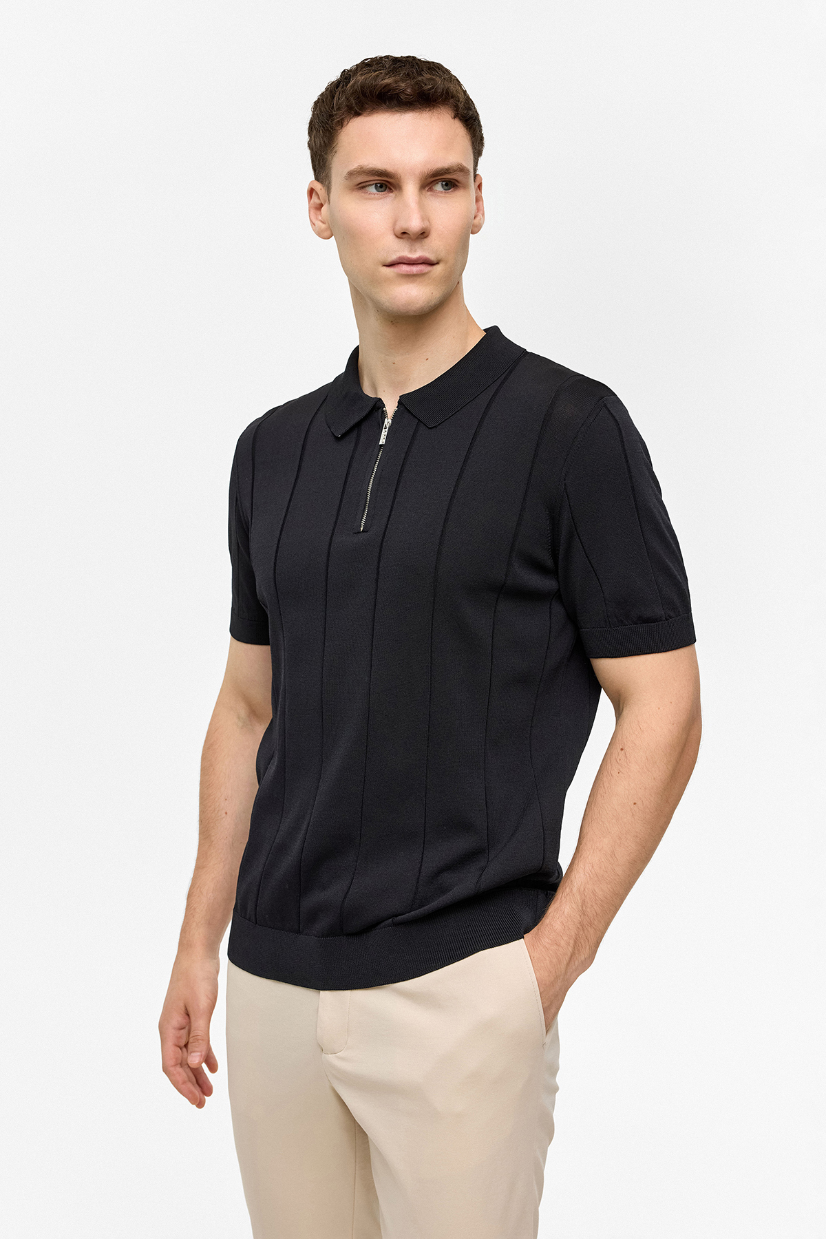 Siyah Regular Fit Polo Yaka Fermuarlı Tişört 