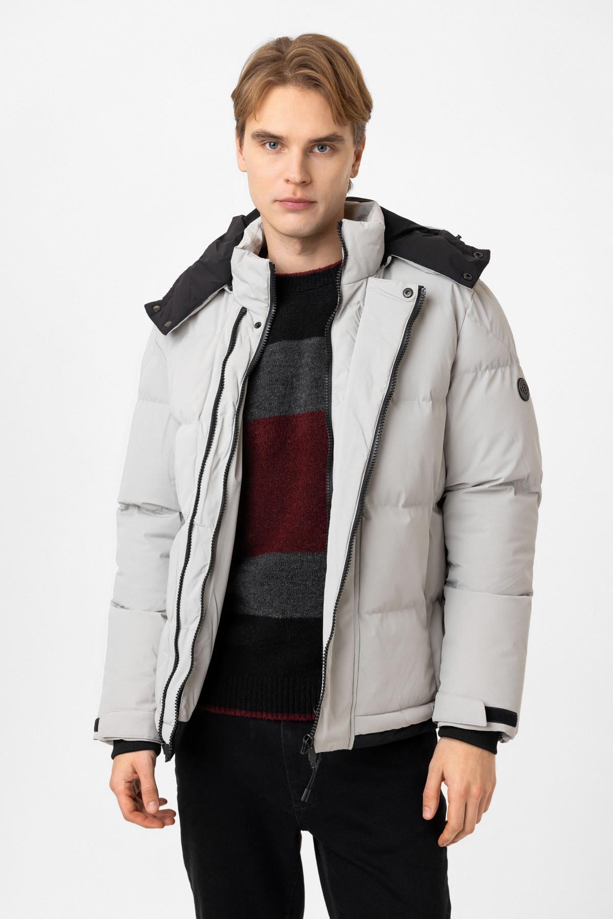 Açık Gri Regular Fit Kapüşonlu Puffer Mont