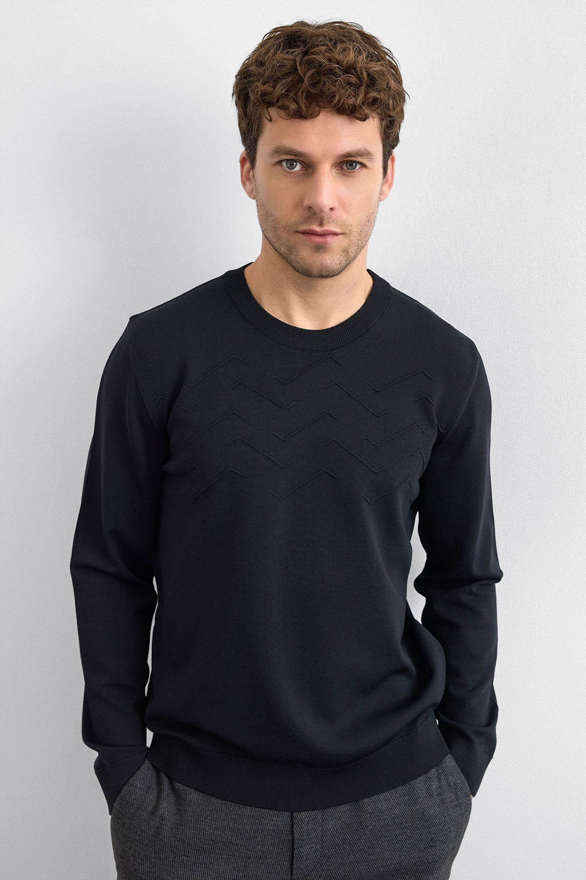 Siyah Regular Fit Triko Kazak