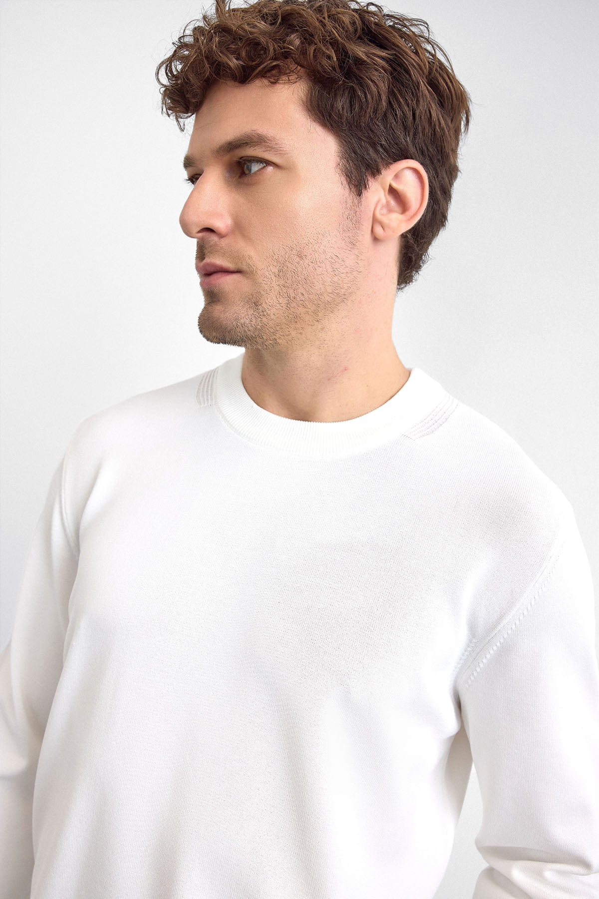 Ekru Regular Fit Triko Kazak