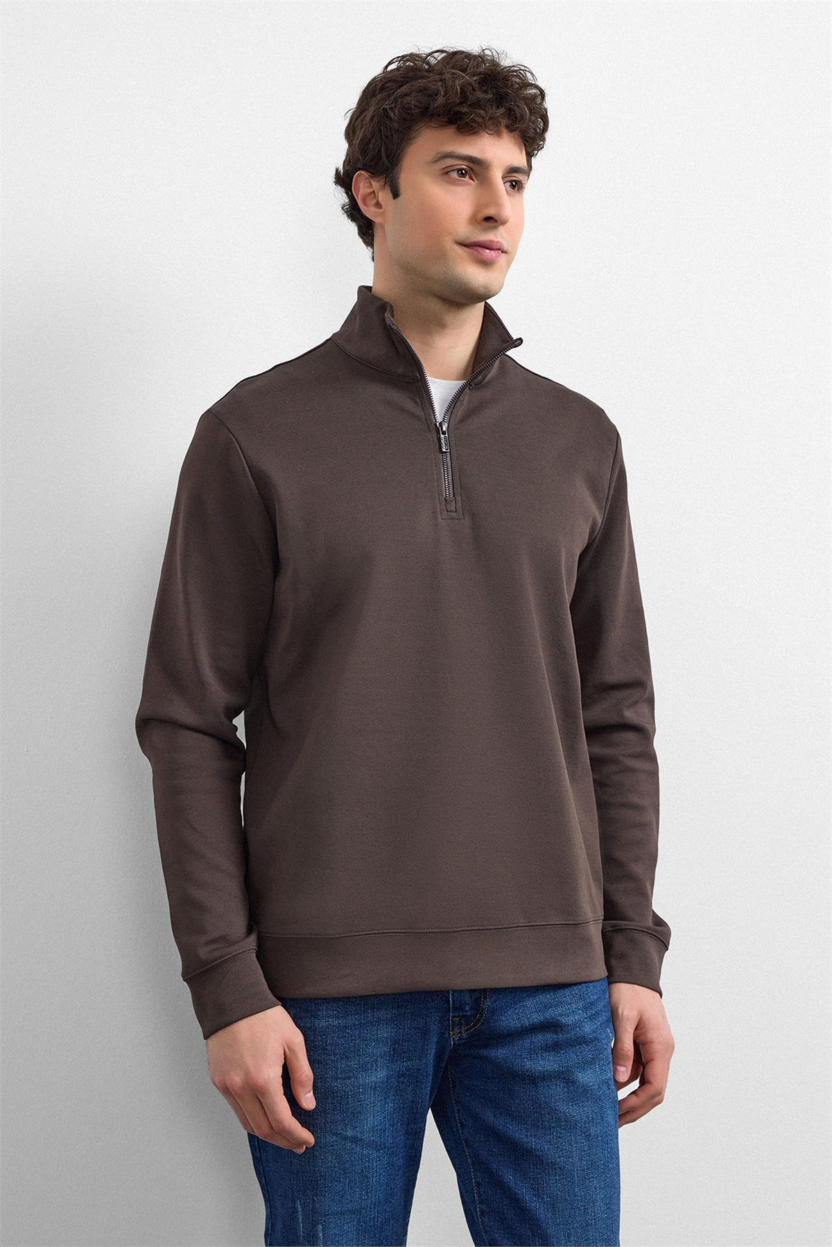 Kahve Regular Fit Yarım Fermuarlı Sweatshirt