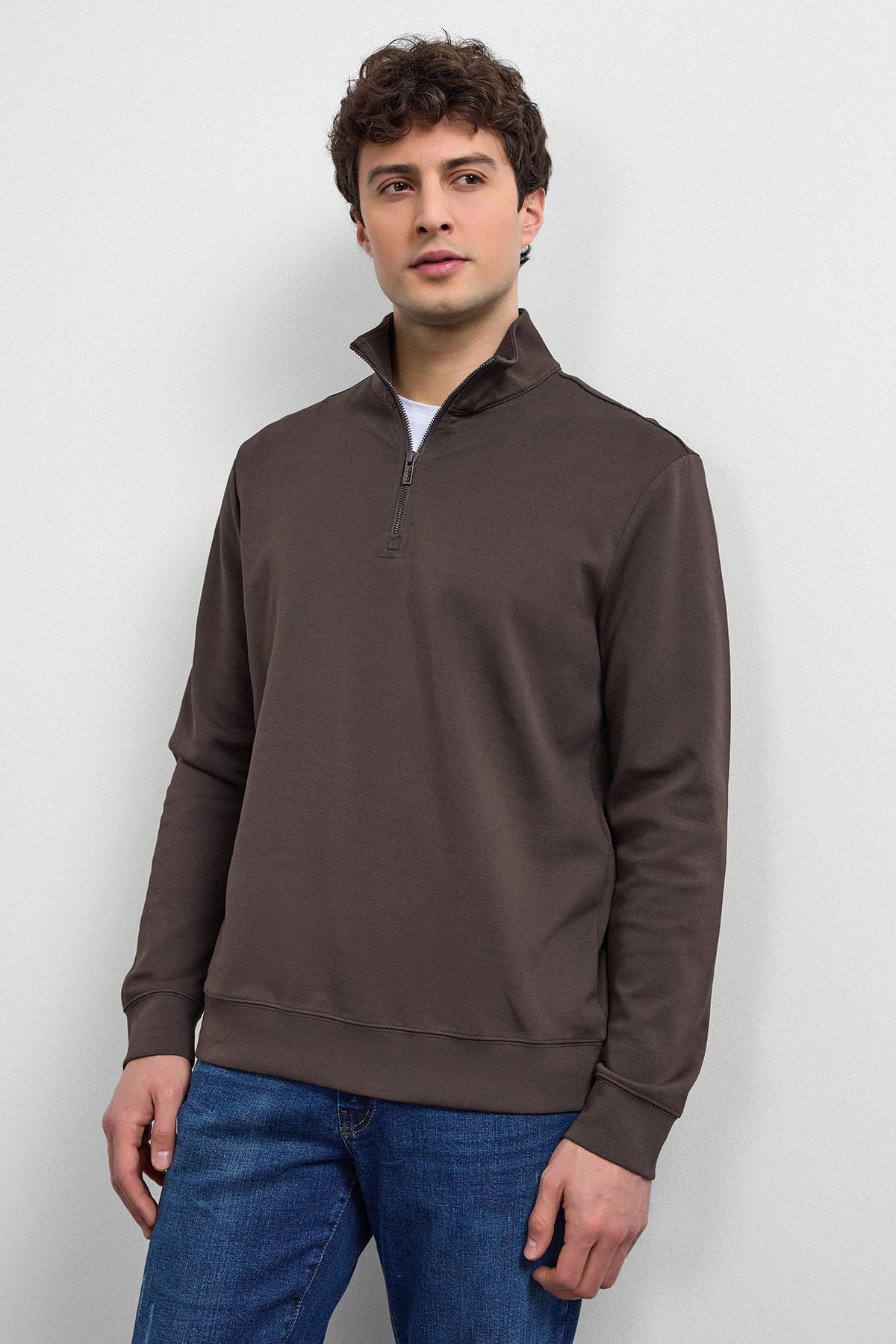 Kahve Regular Fit Yarım Fermuarlı Sweatshirt