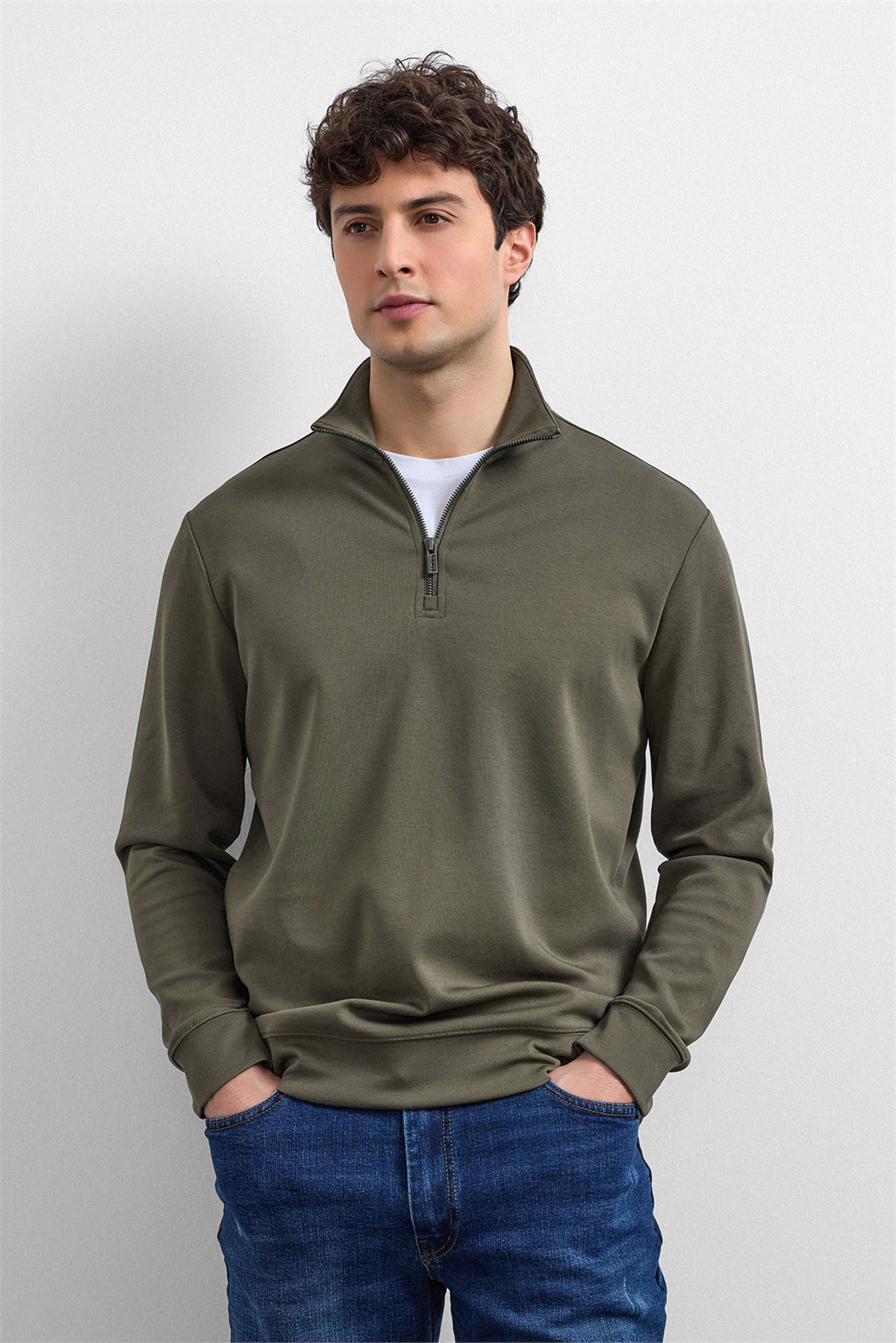 Haki Regular Fit Yarım Fermuarlı Sweatshirt