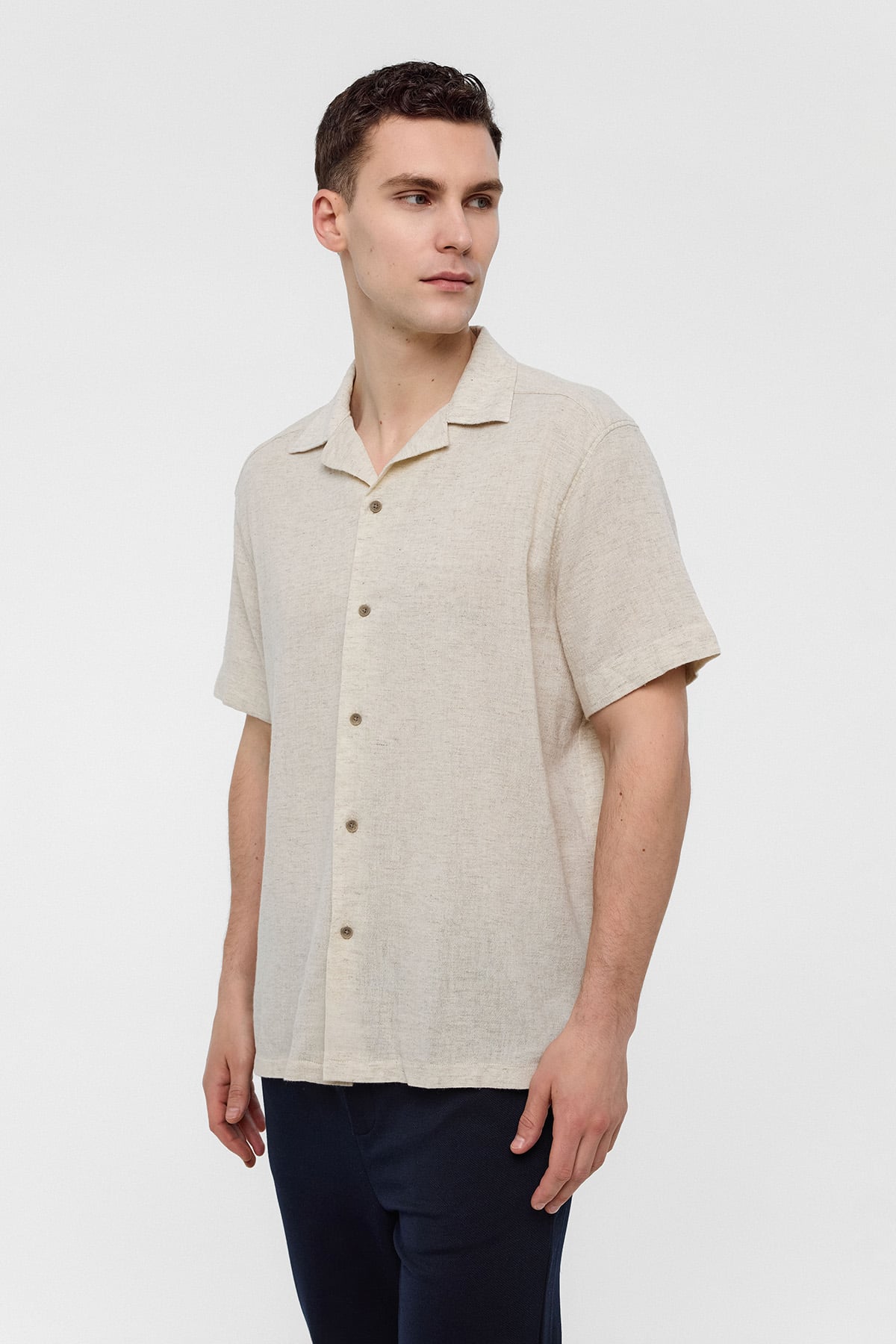 Natural Relaxed Fit Küba Yaka Kısa Kollu Gömlek