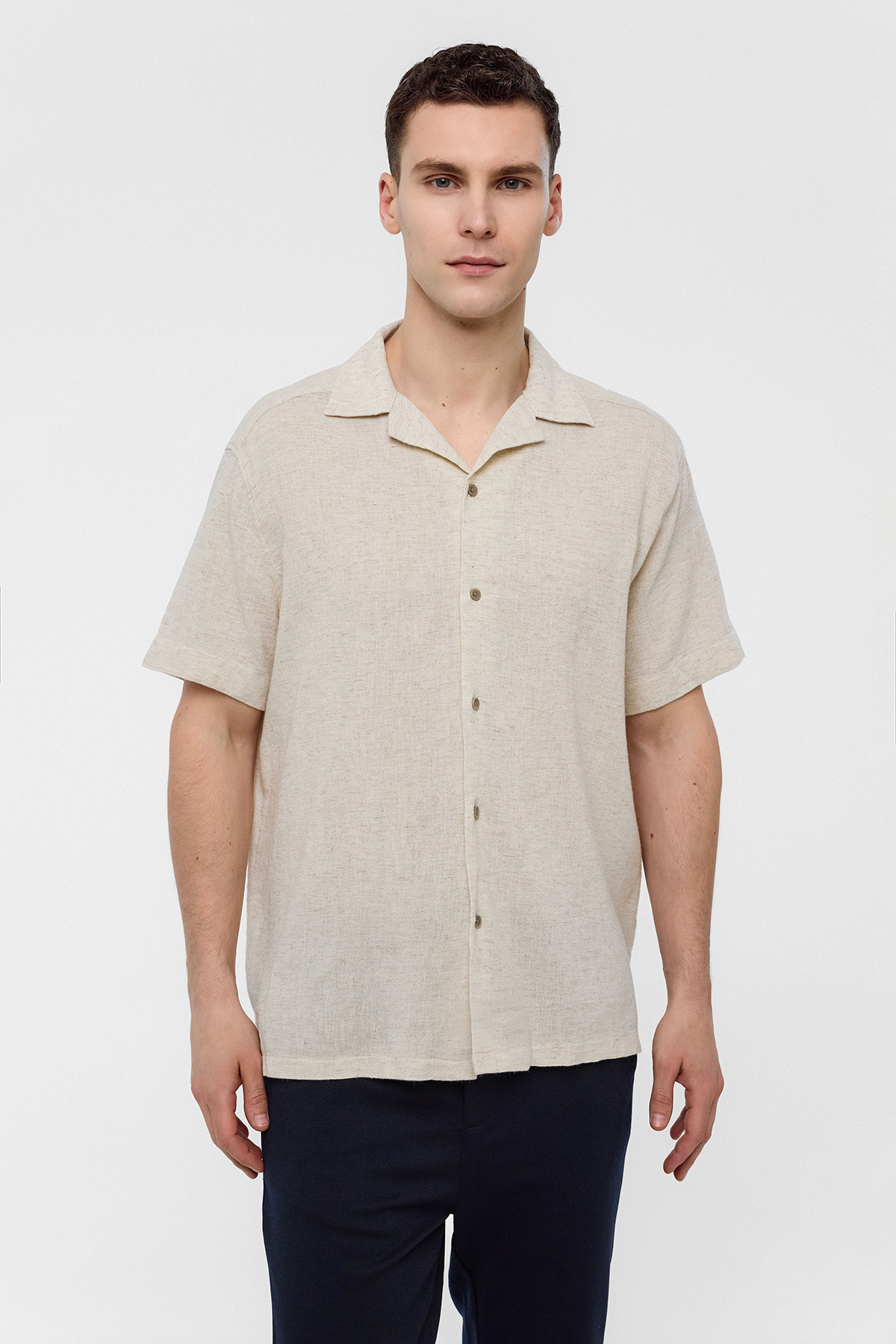 Natural Relaxed Fit Küba Yaka Kısa Kollu Gömlek