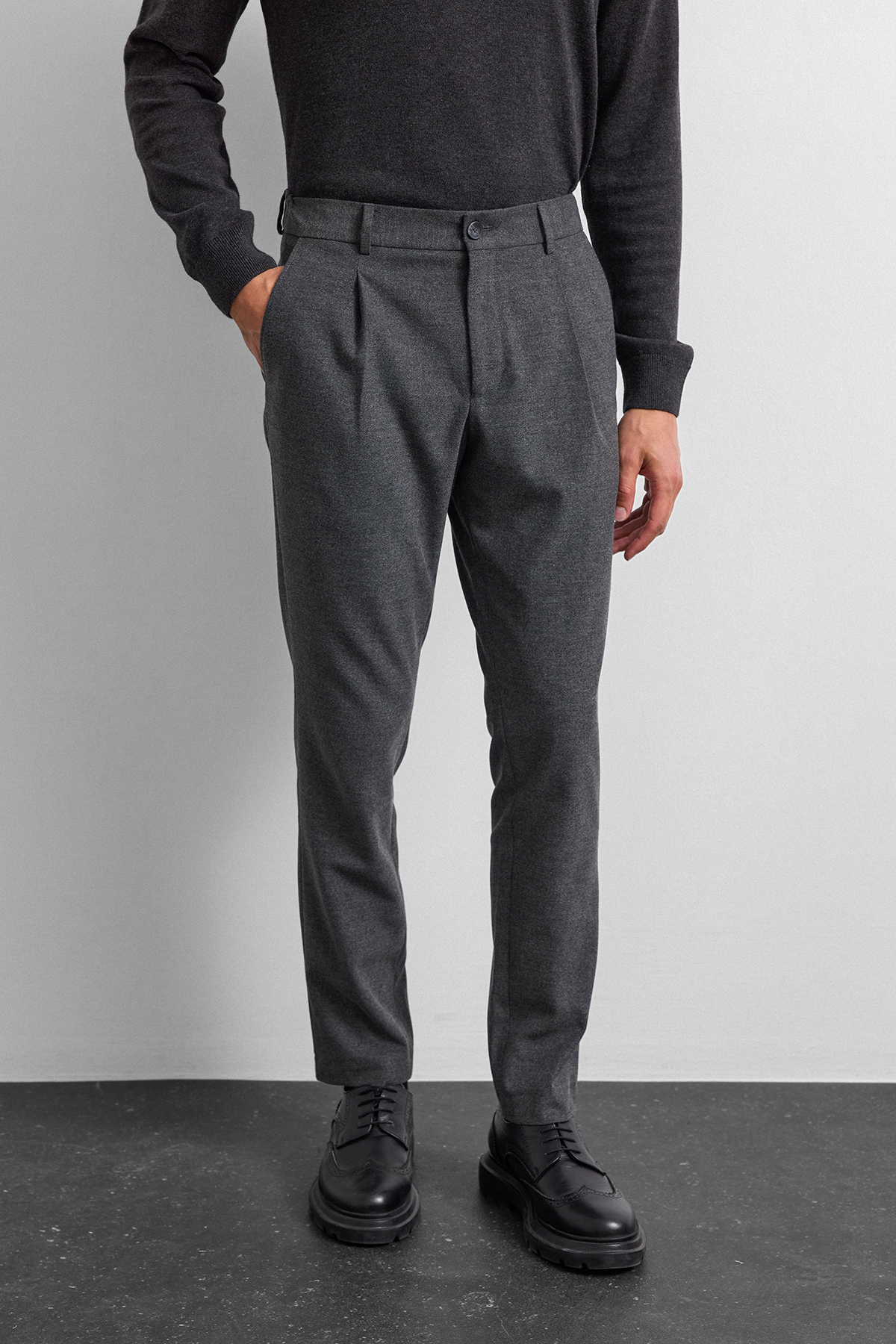 Siyah Jogger Dokuma Pantolon 