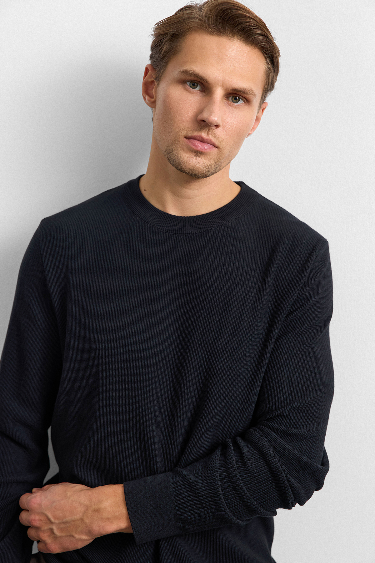 Siyah Regular Fit Bısıklet Yaka Triko Kazak