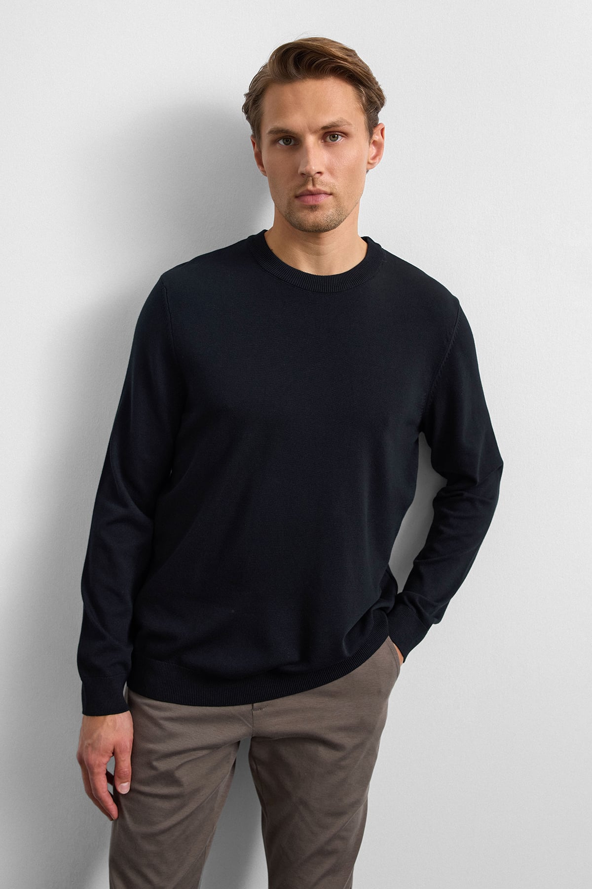 Siyah Regular Fit Triko Kazak