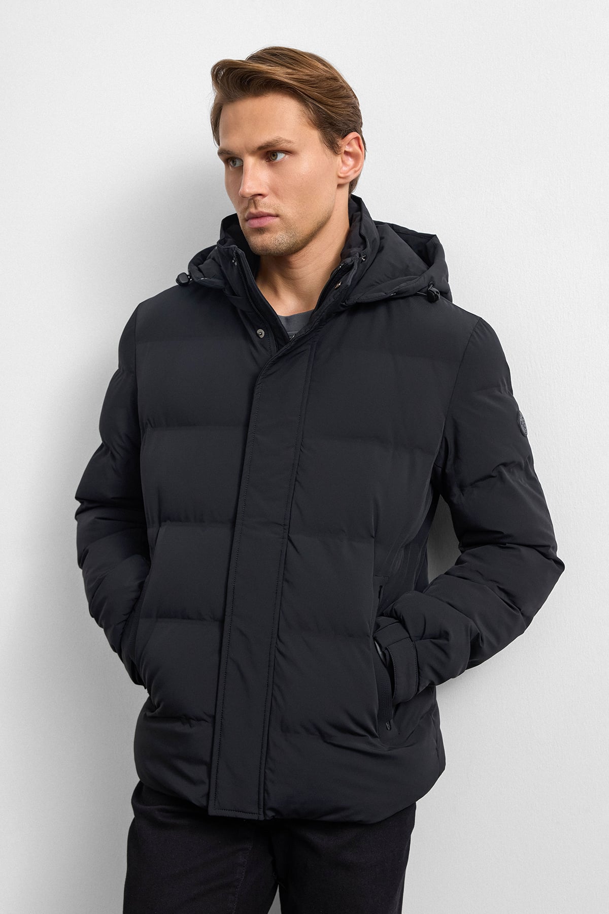 Siyah Relaxed Fit Puffer Jacket