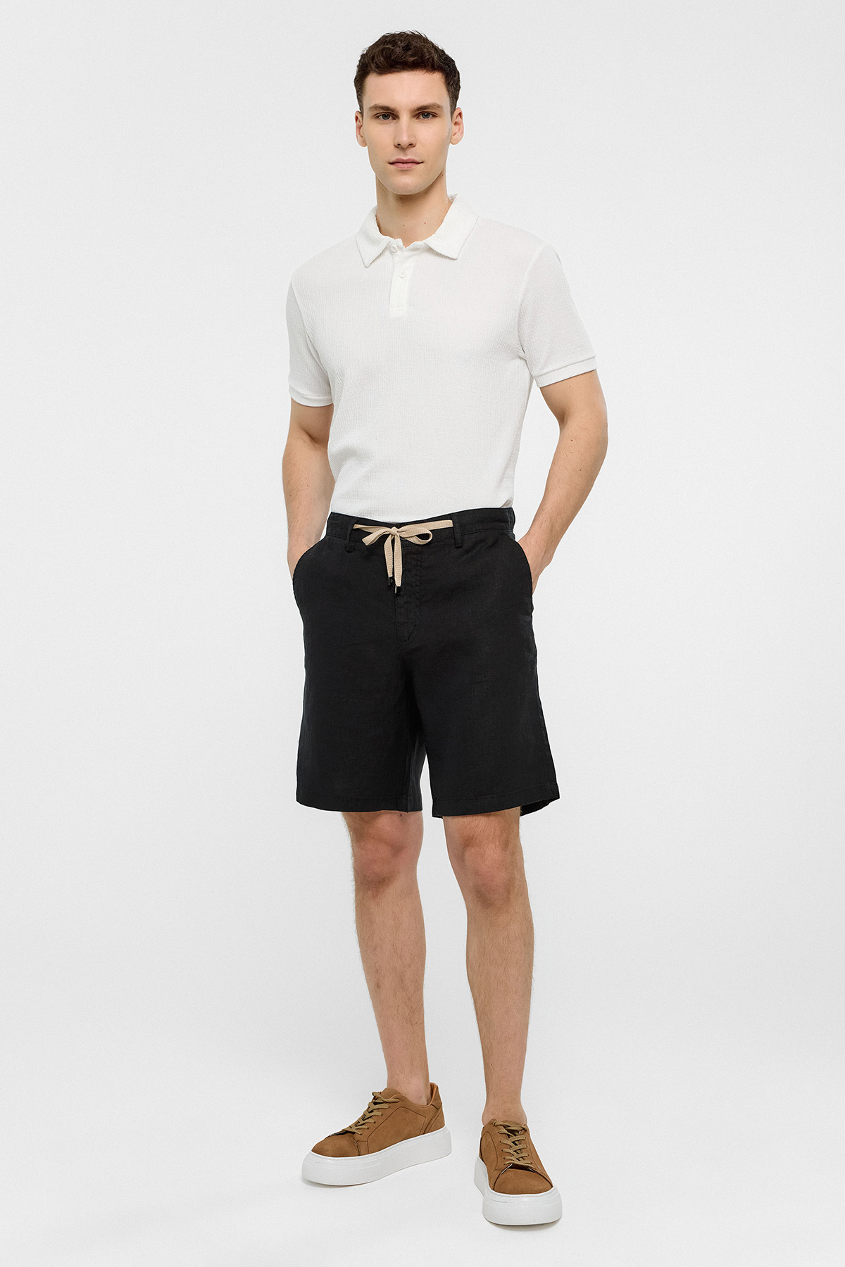 Siyah Regular Fit Şort