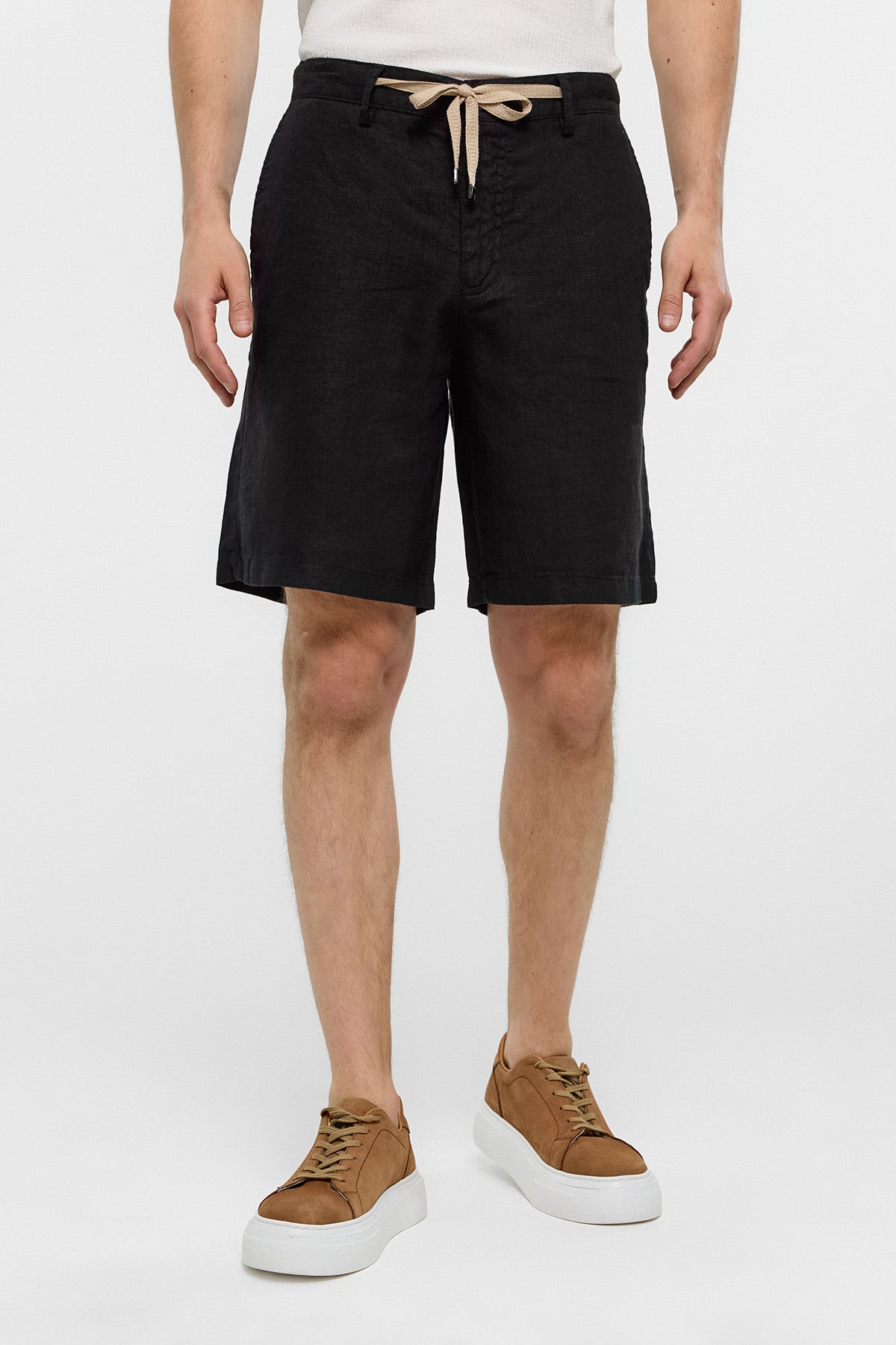 Siyah Regular Fit Şort