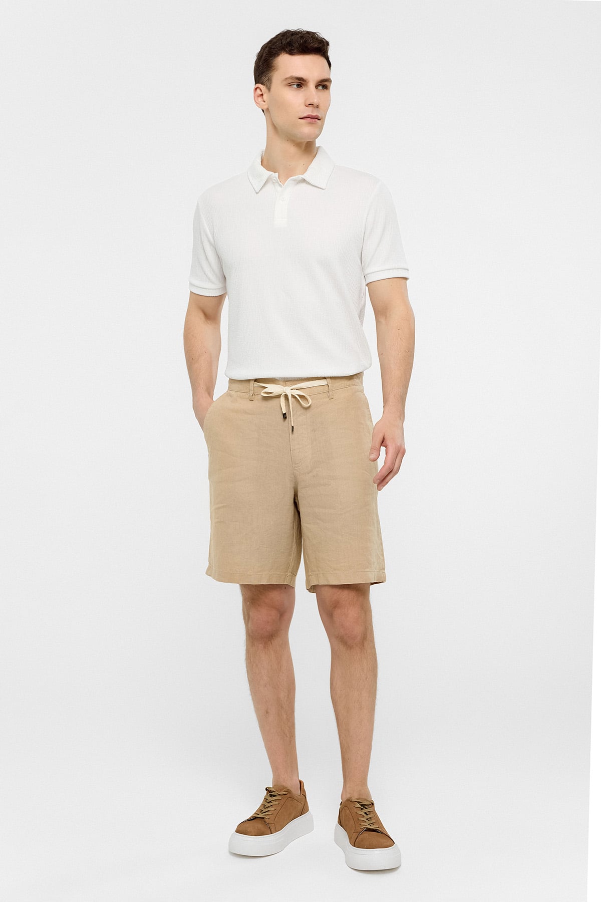 Bej Regular Fit Şort