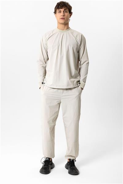 Bej Regular Fit Bisiklet Yaka Paraşüt Kumaş Sweatshirt