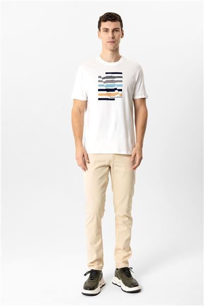 Beyaz Regular Fit Bisiklet Yaka Baskılı Tişört