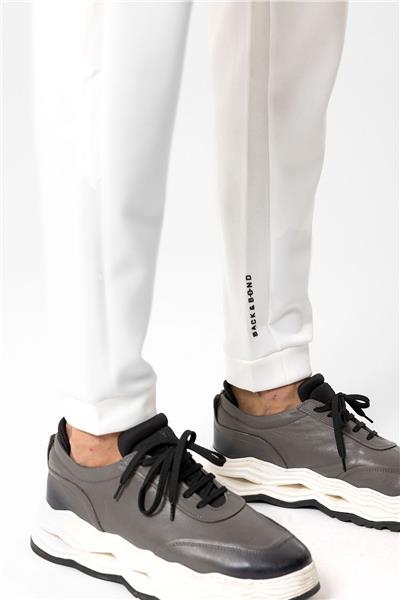 Beyaz Regular Fit Pamuklu Beli Bağlamalı Jogger Pantolon