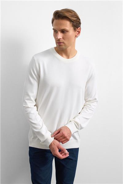Beyaz Regular Fit Triko Kazak