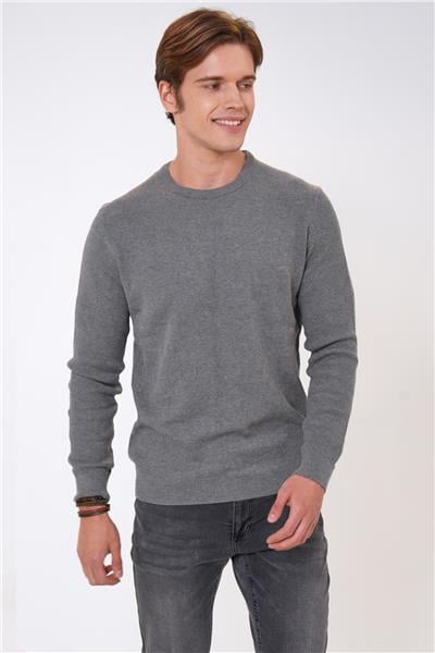 Gri Regular Fit Jakarlı Pamuklu Bisiklet Yaka Triko