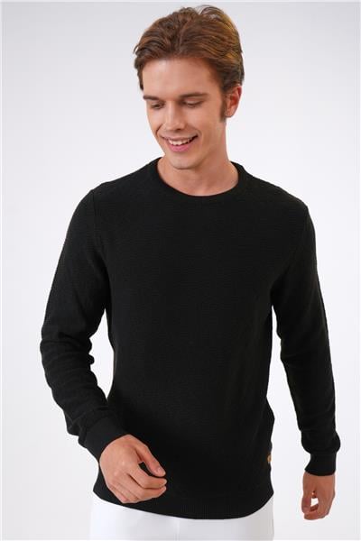 Siyah Regular Fit Pamuklu Jakarlı Bisiklet Yaka Triko Kazak