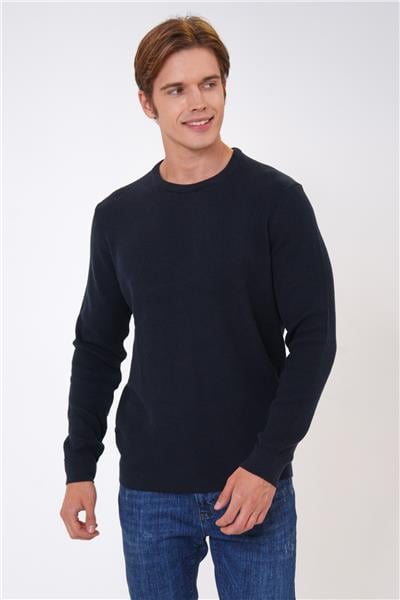 Siyah Regular Fit Jakarlı Pamuklu Bisiklet Yaka Triko