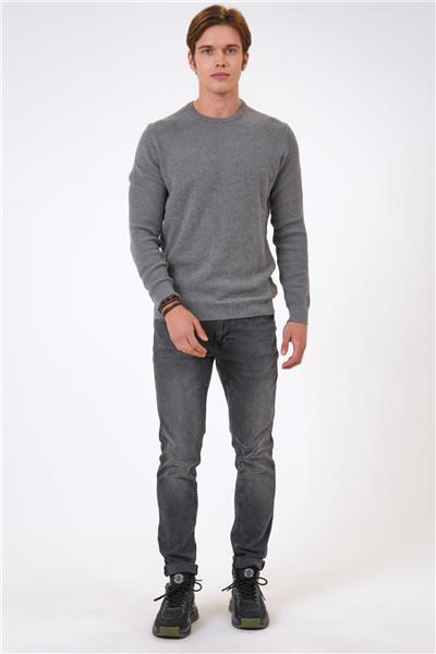 Gri Regular Fit Jakarlı Pamuklu Bisiklet Yaka Triko