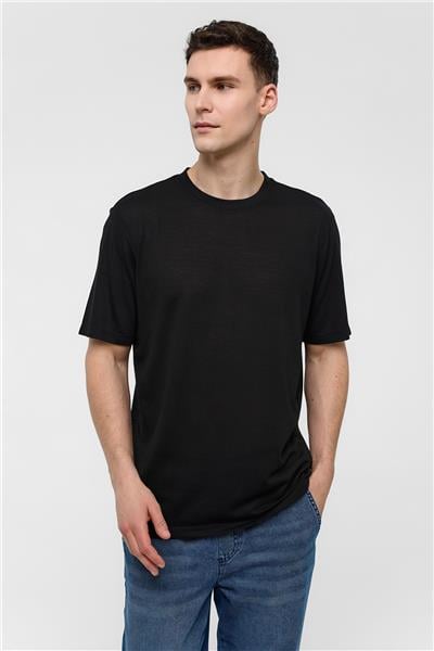 Siyah Regular Fit Bisiklet Yaka Tişört