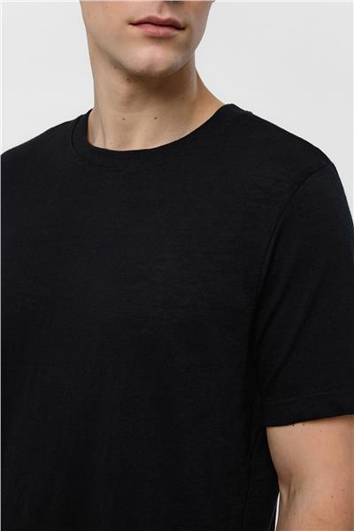 Siyah Bisiklet Yaka Regular Fit Tişört