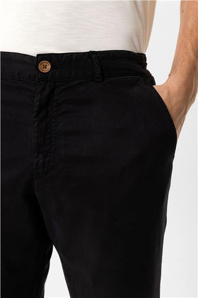 Siyah Slim Fit Pamuklu Beli Bağcıklı Yan Cep Chino Pantolon