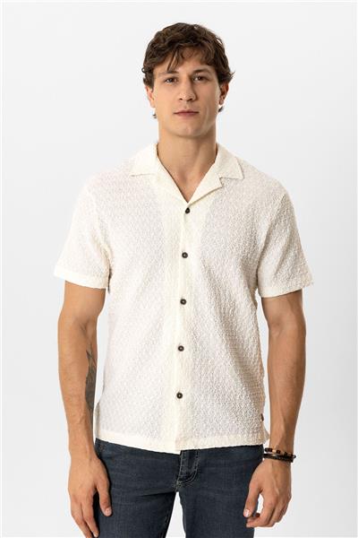 Beyaz Regular Fit Küba Yaka Örme Kısa Kollu Gömlek